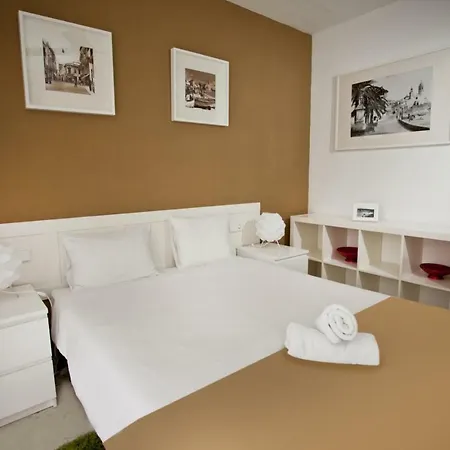 Centric Apartment *